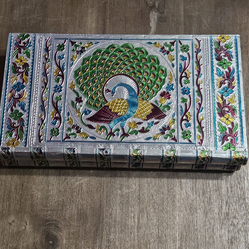 Elegant Silver and Blue Jewelry Box - Picture 2 of 6